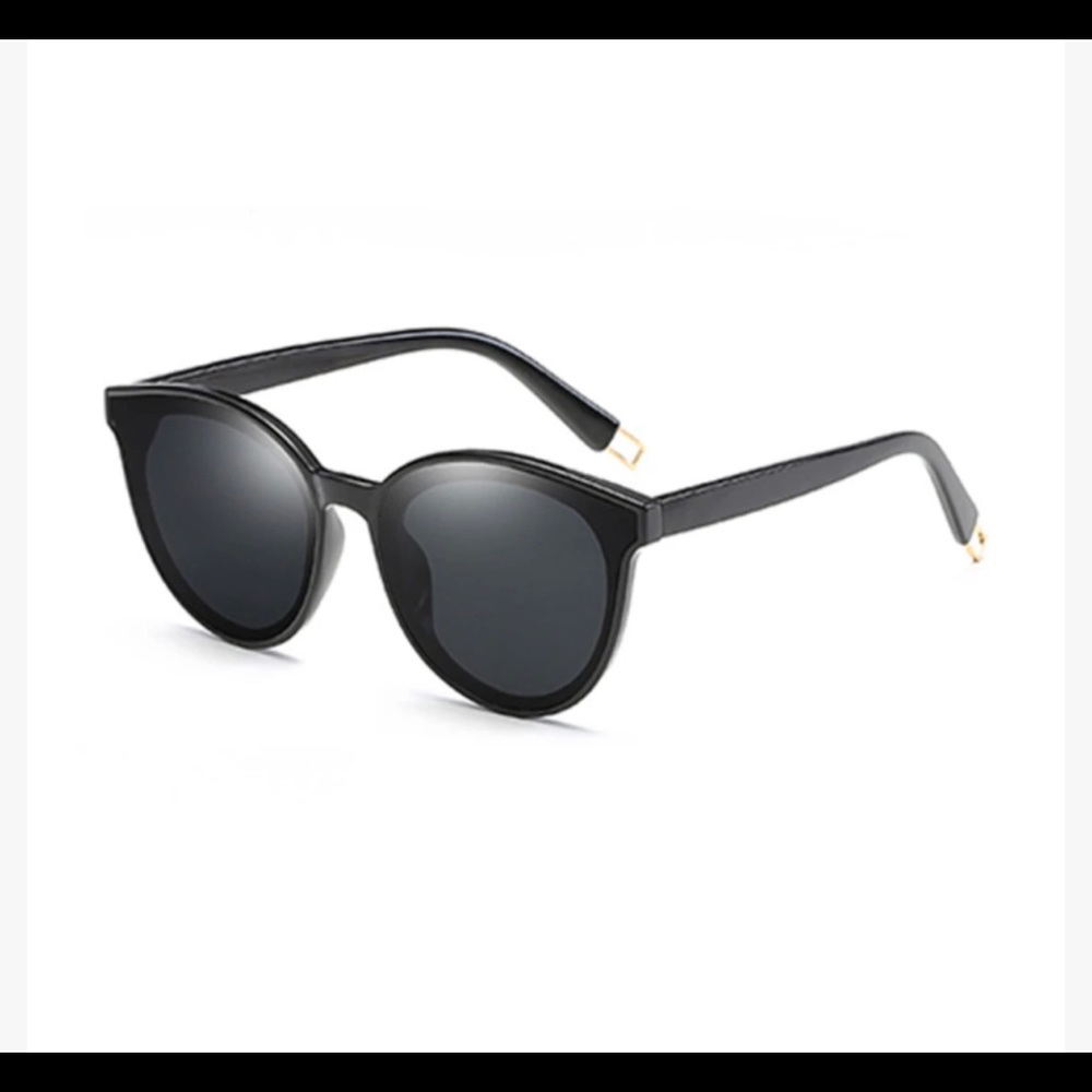 Designer Sunglasses from Pereless Sunglasses Co.